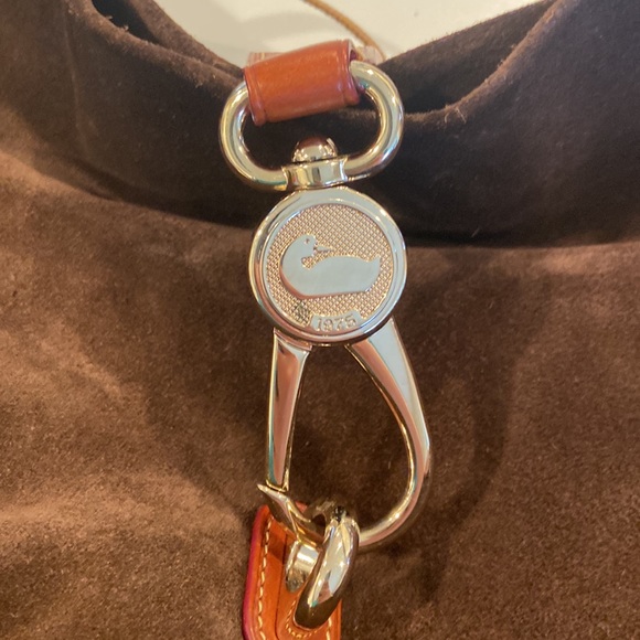 Dooney & Bourke brown suede & chestnut leather shoulder bag w/ wallet & key fob - Picture 3 of 16